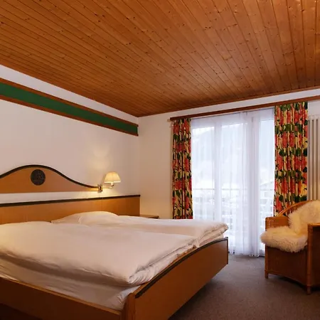 ホテル Klosters Hotel 3*